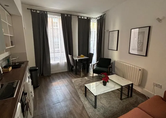 Temple Bar - Entire 2 Bedroom * Dublin